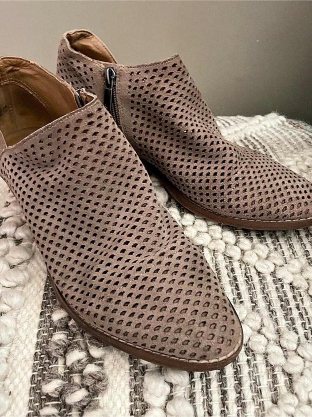 Lucky Brand Basel Perforated Ankle Bootie Leather Booties Brown US 7.5